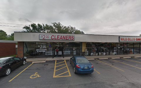 Dry Cleaner «$2.25 Esteem Cleaners», reviews and photos, 6475 Pearl Rd, Cleveland, OH 44130, USA