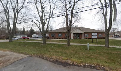 Lesley Wong - Pet Food Store in Roselle Illinois