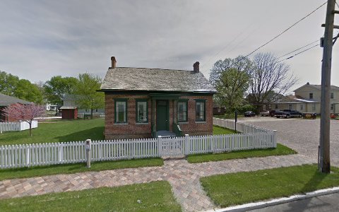 History Museum «Lincoln-Manahan Home Museum», reviews and photos, 607 E 3rd St, Sterling, IL 61081, USA