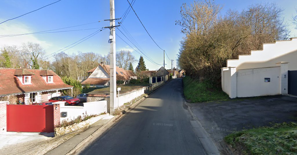 rue St Antoine à Montreuil-sur-Thérain (Oise 60)