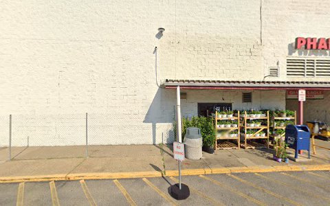 Supermarket «Giant Eagle Supermarket», reviews and photos, 1165 McKinney Ln, Pittsburgh, PA 15220, USA