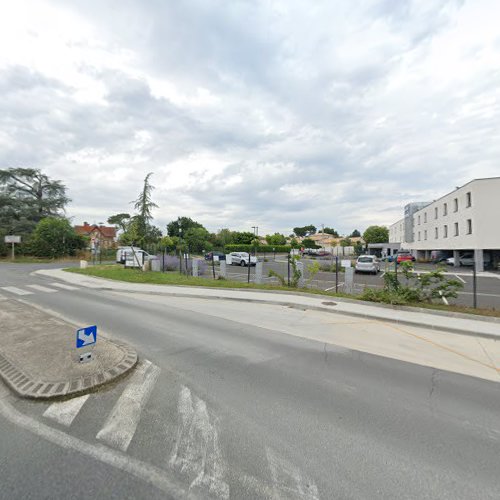 Borne de recharge de véhicules électriques QOVOLTIS Charging Station Sainte-Eulalie