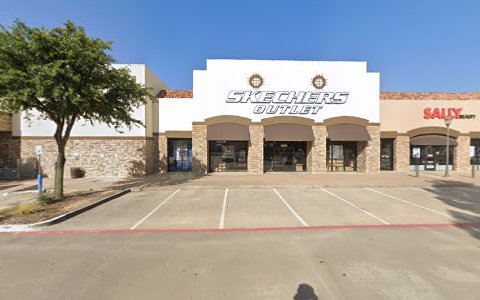 Shoe Store «Famous Footwear», reviews and photos, 6101 Long Prairie Rd, Flower Mound, TX 75028, USA