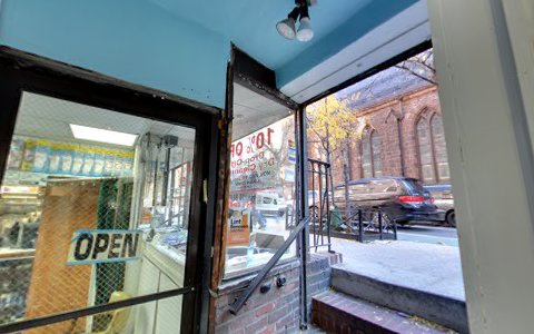 Barber Shop «Clinton Street Barber Shop», reviews and photos, 104 Clinton St, Brooklyn, NY 11201, USA